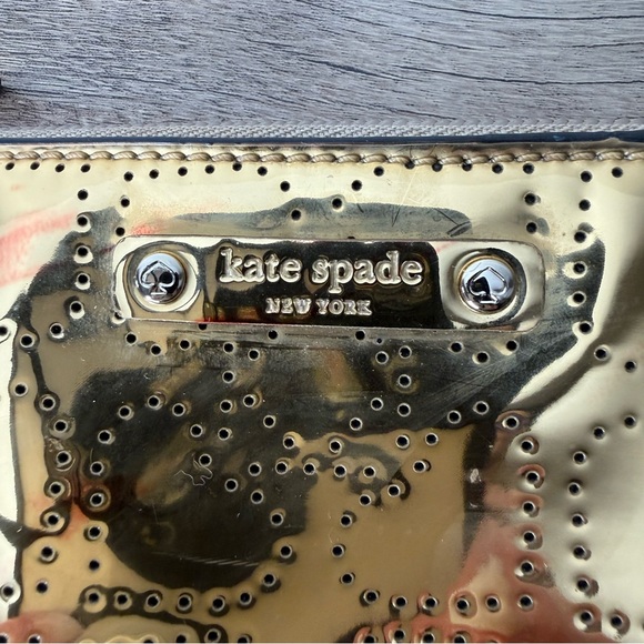 KATE SPADE Gold Perforated Heart Cosmetic Case Pouch Parent Shiny *Flaw* - Picture 2 of 11